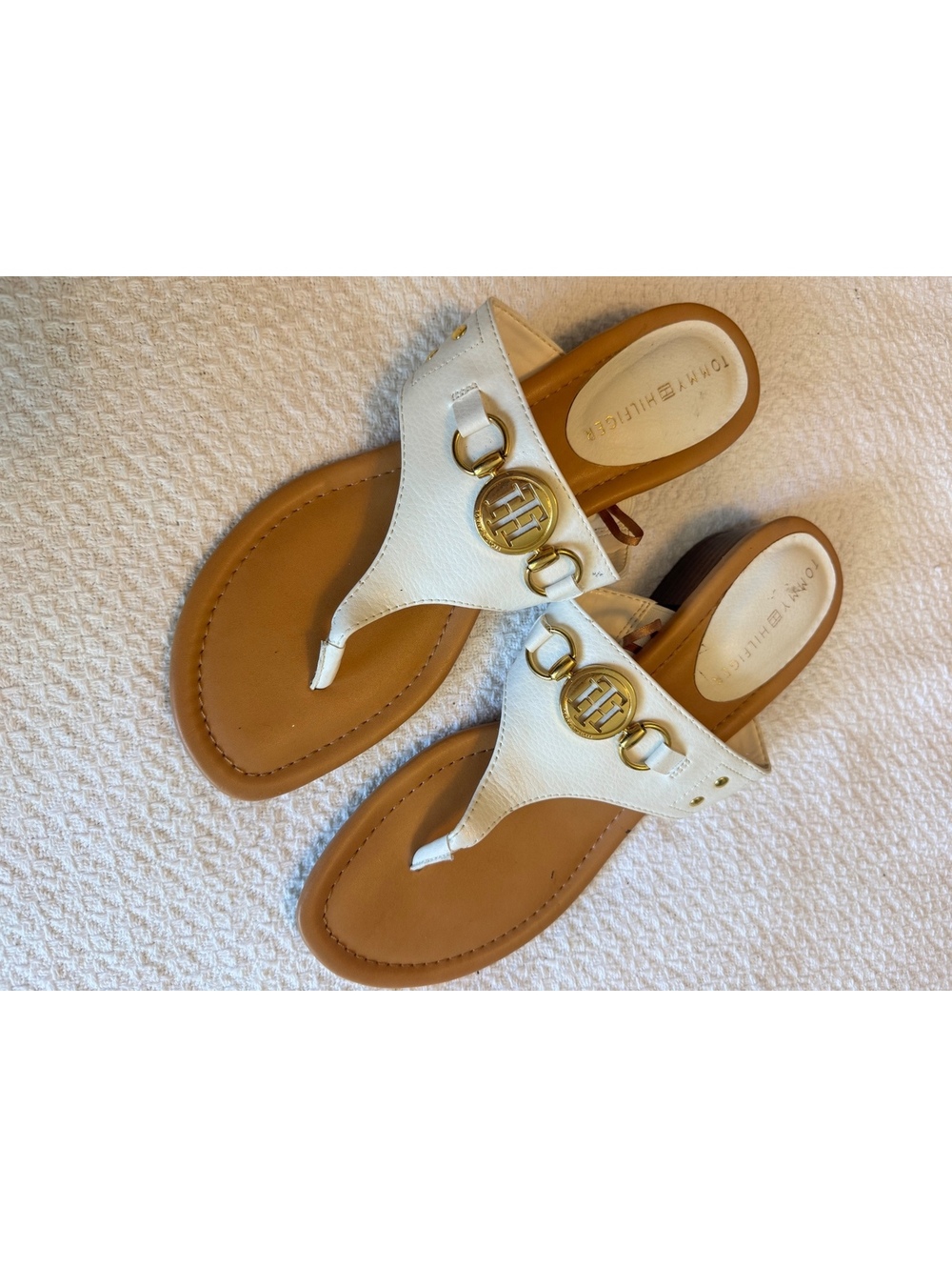 Tommy Hilfiger Women's White Leather Thong Sandals with Gold Logo Accent Size 9